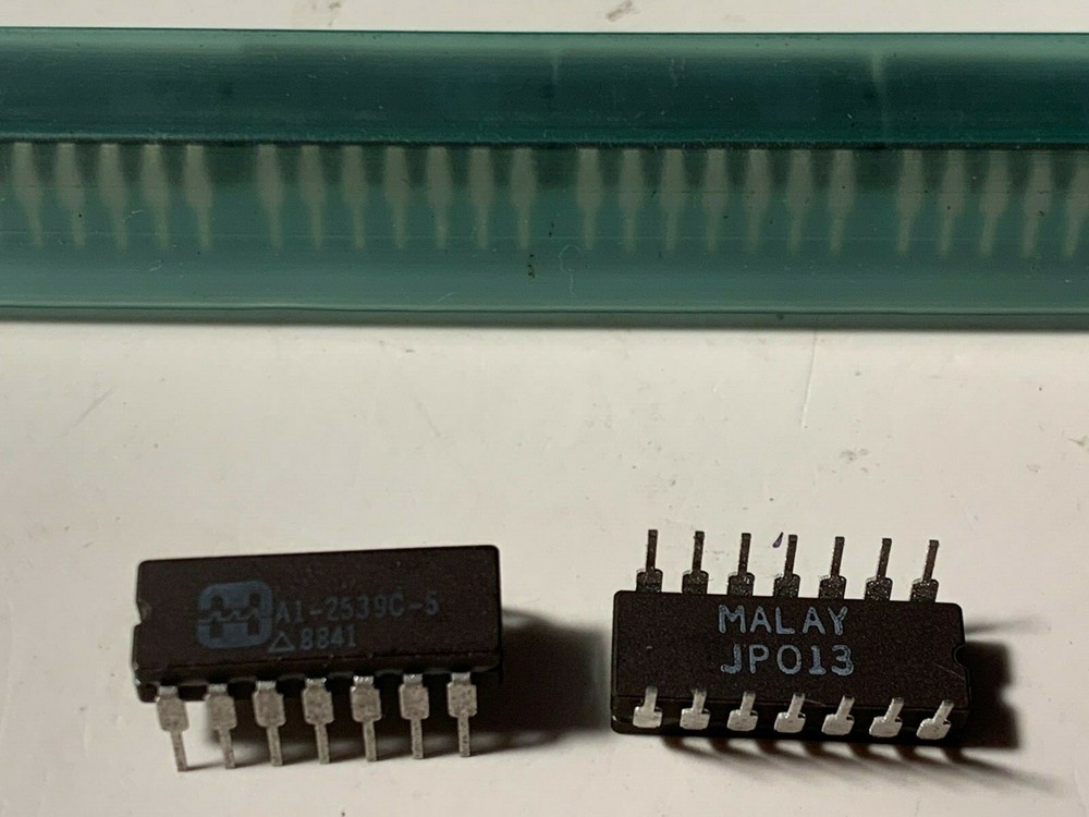 Harris IC, A1-2539C-5,Operational Amplifier - DIP14.