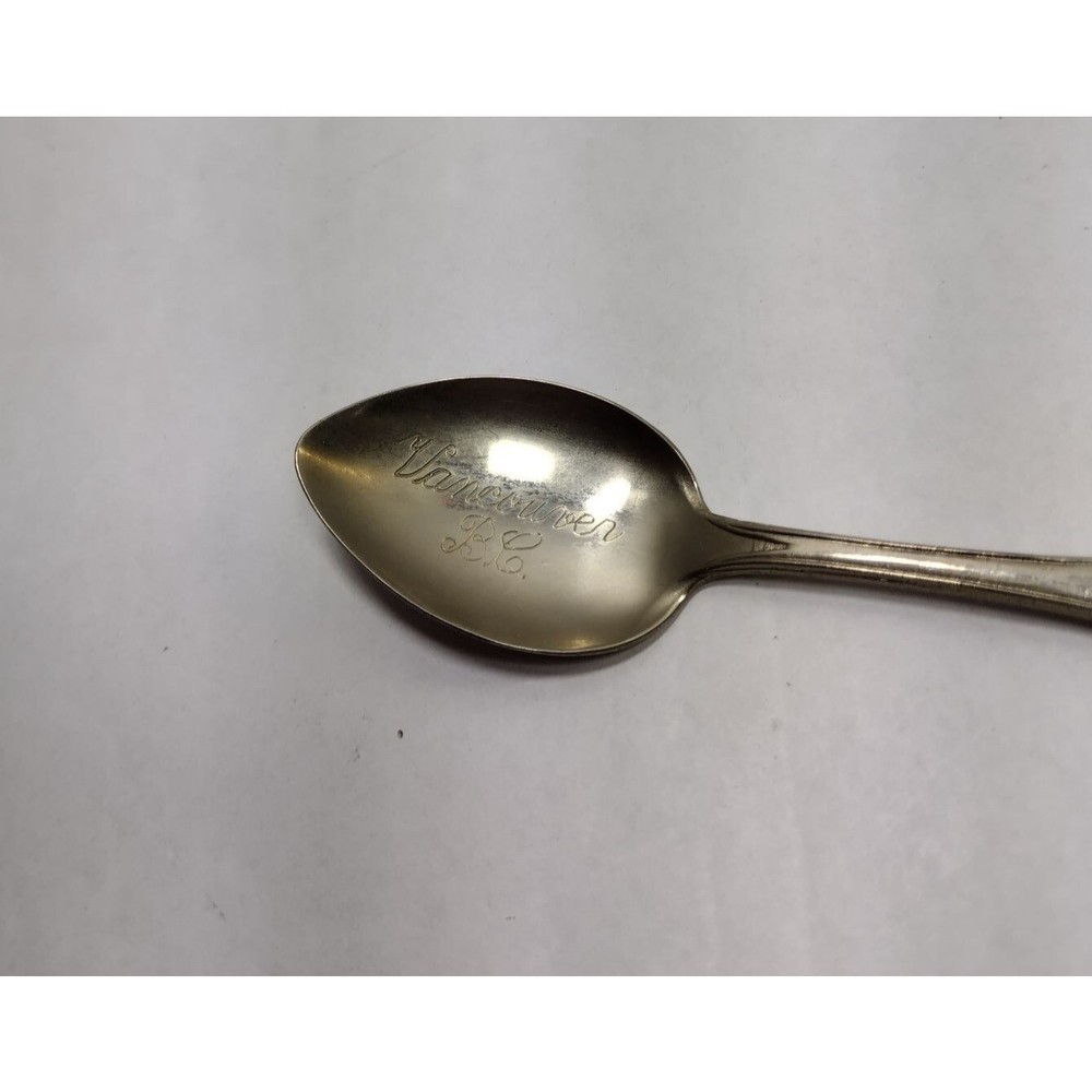 Vancouver B.C. Souvenir spoons mini British Columbia Maple Leaf