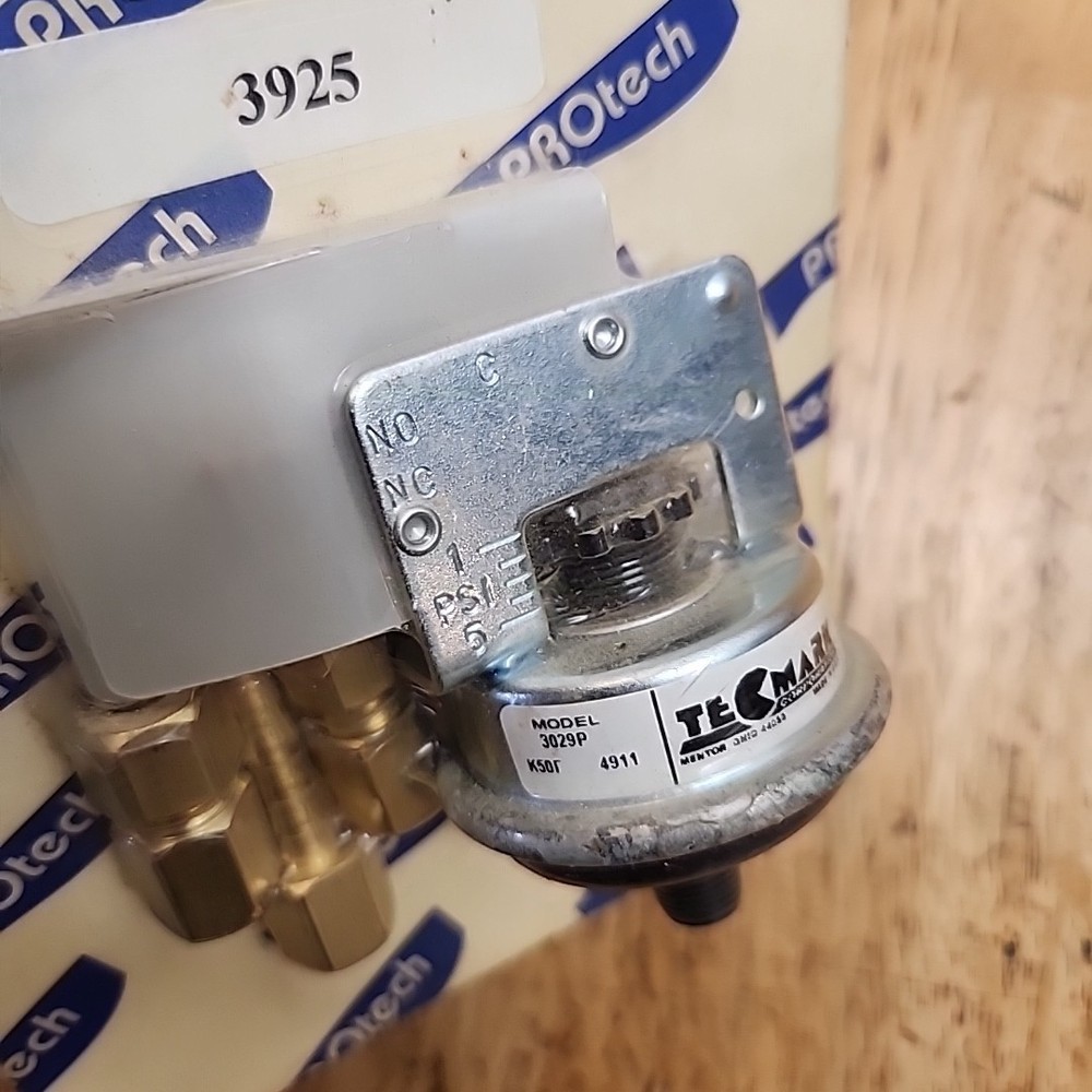 TECMARK PRESSURE SWITCH Spa Pool 3925