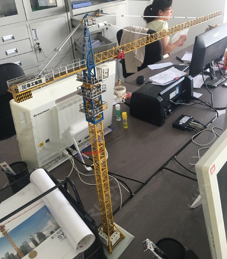 1:70 DAHAN ROTARY TOWER CRANE Construct Machine Equipment Diecast Model