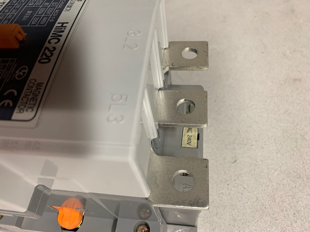 HiMC220 Hyundai Contactor NEW 240VAC Coil