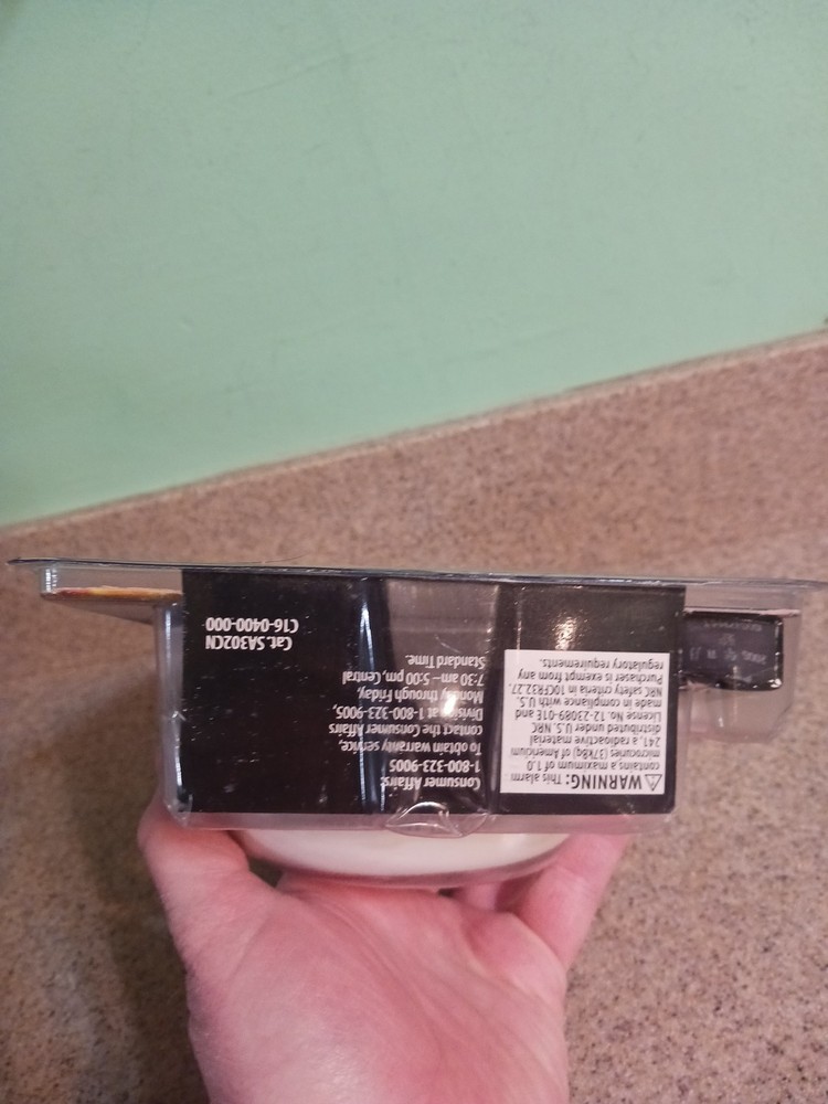 First Alert Ultimate Smoke/Fire Alarm Dual Sensor remote controlled #SA302