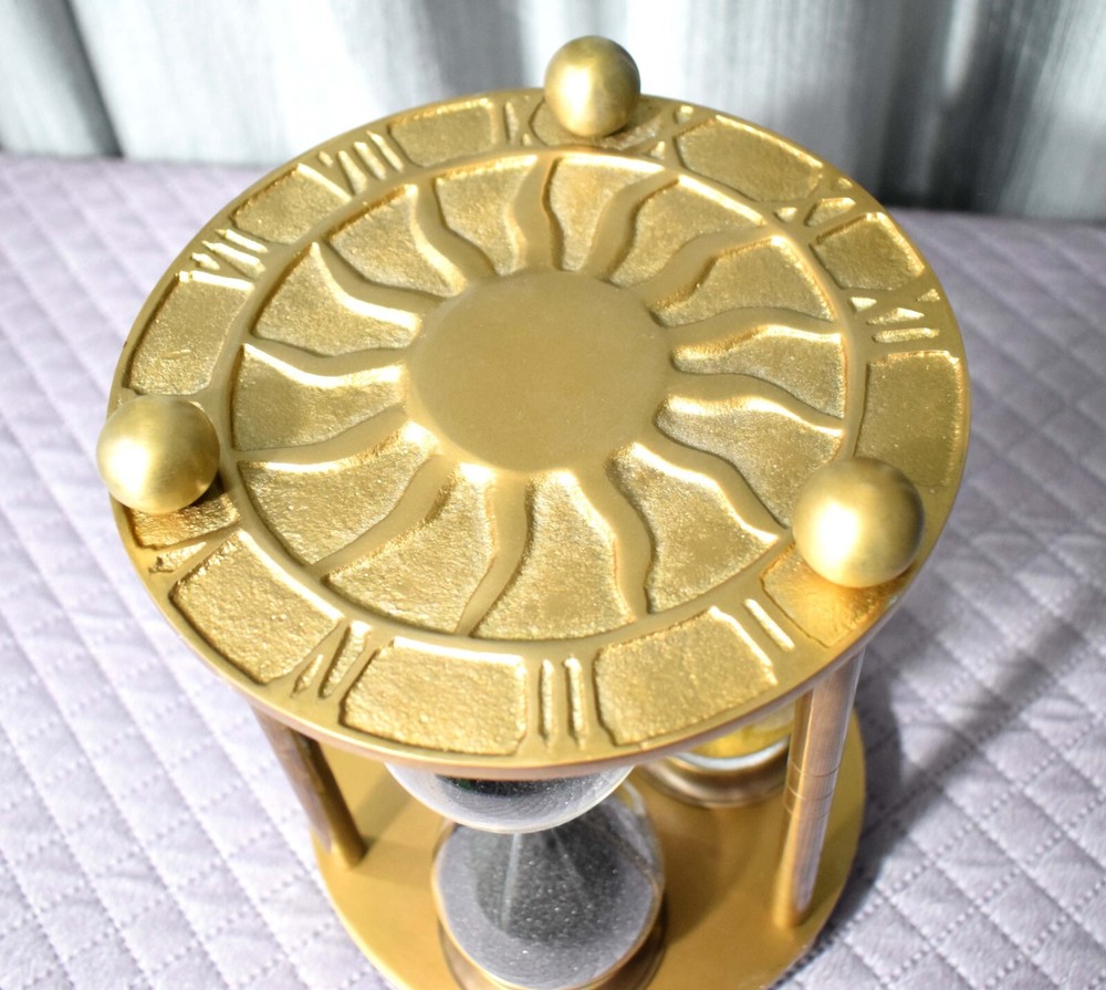 "Luxuriously Crafted 3-Rod Brass Sand Timer, Unique Timepiece Combining Classic