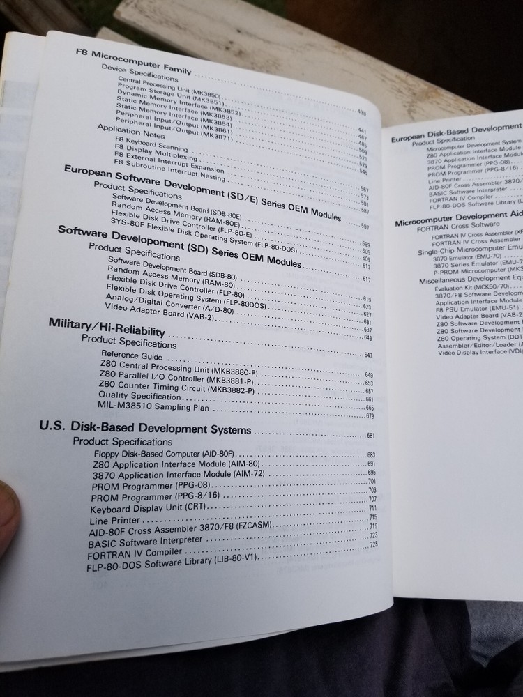 4 VINTAGE MOSTEK MICROELECTRONICS BOOKS MEMORY DATA 1979 MICROCOMPUTER 1984, '85