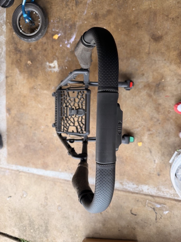 Uppababy Black Carbon Frame On Black Leather Mini V2 Base Frame