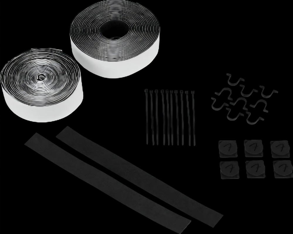 Fender Professional Guitar Effects Pedal Board with Bag, MEDIUM