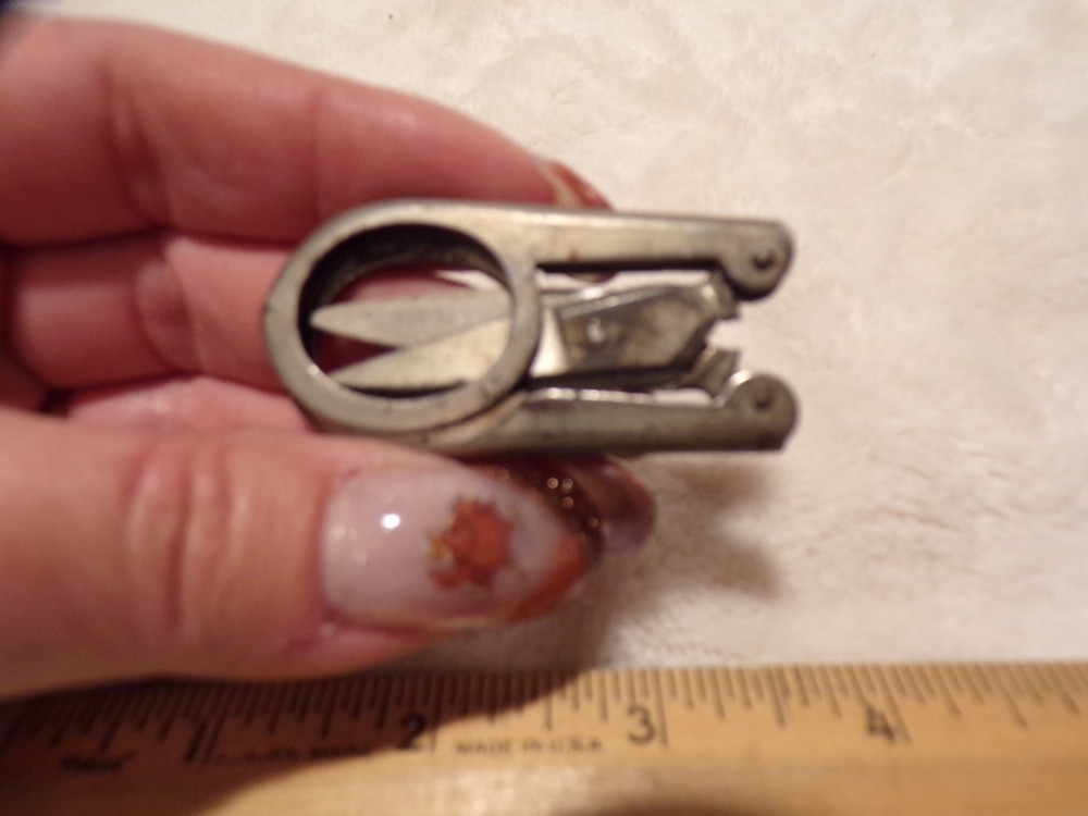 VTG Mini Folding Scissors Compliments J&EB Garrett