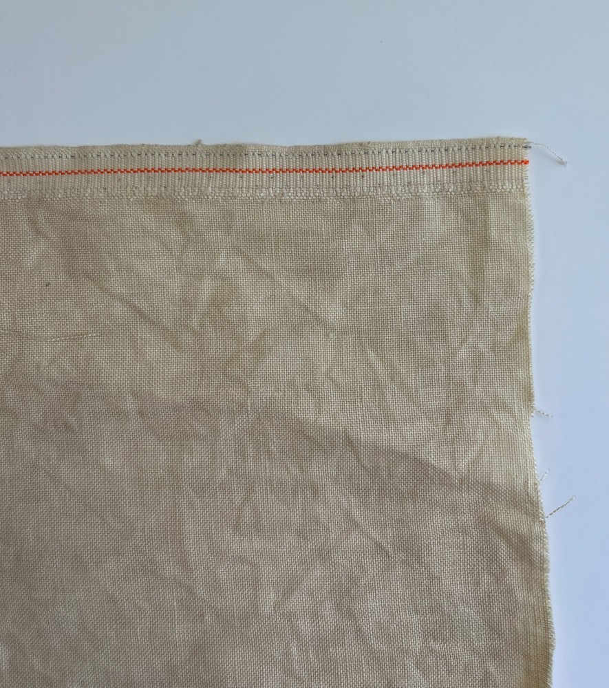 Fox & Rabbit 40 Ct Linen in Eureka 14.5x18