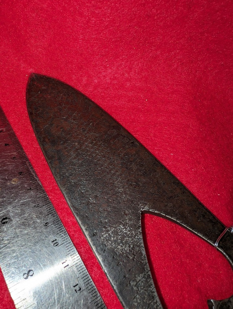 Antique Beavertail Knife Indian 1840c.
