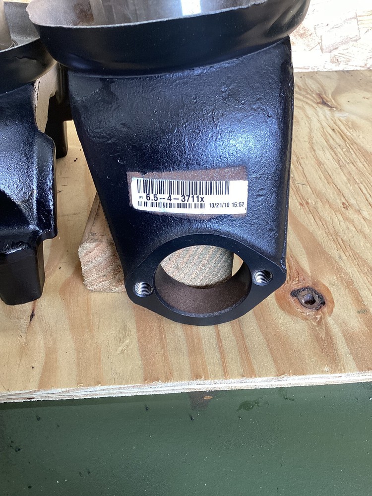 Yoke, universal joint HEMTT/M915/M916A1 /Dana 65-4-3711X