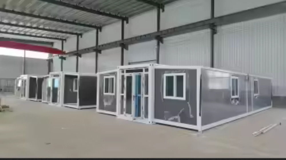 Luxury Double-Wing Container House 40ft 3bedroom 1 bath