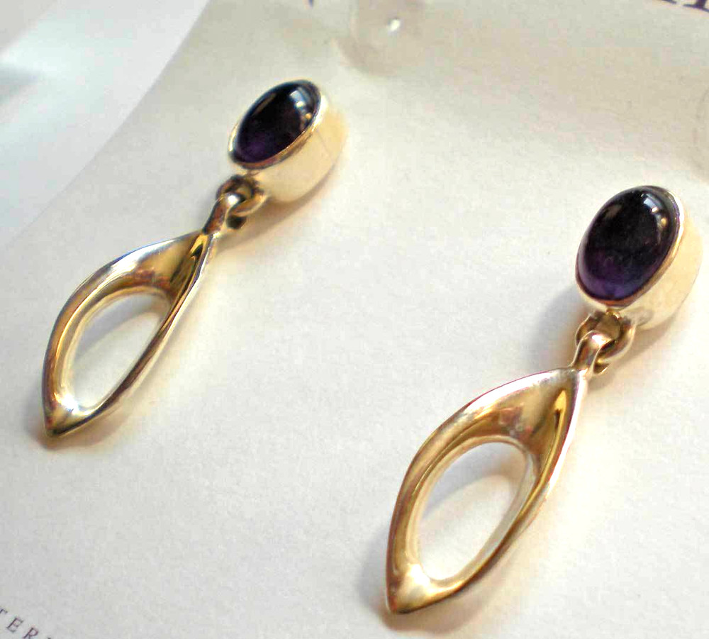 Amethyst Earrings - Sterling Silver j350