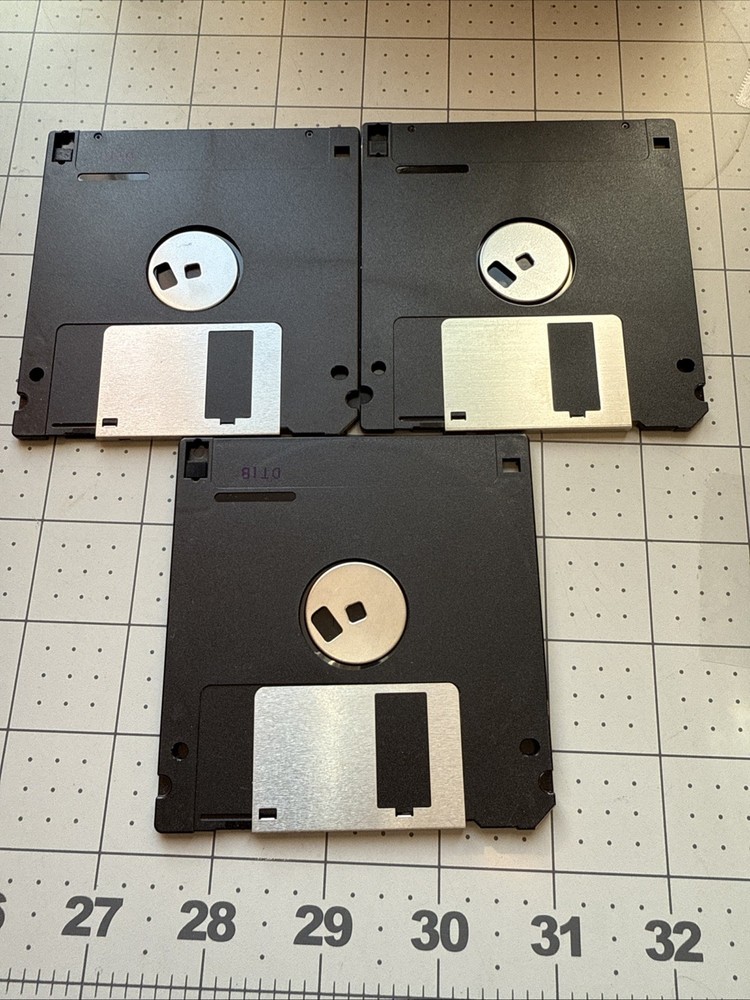 Wing Commander 3D Space Combat 3.5” Floppy Disks 3 Untested