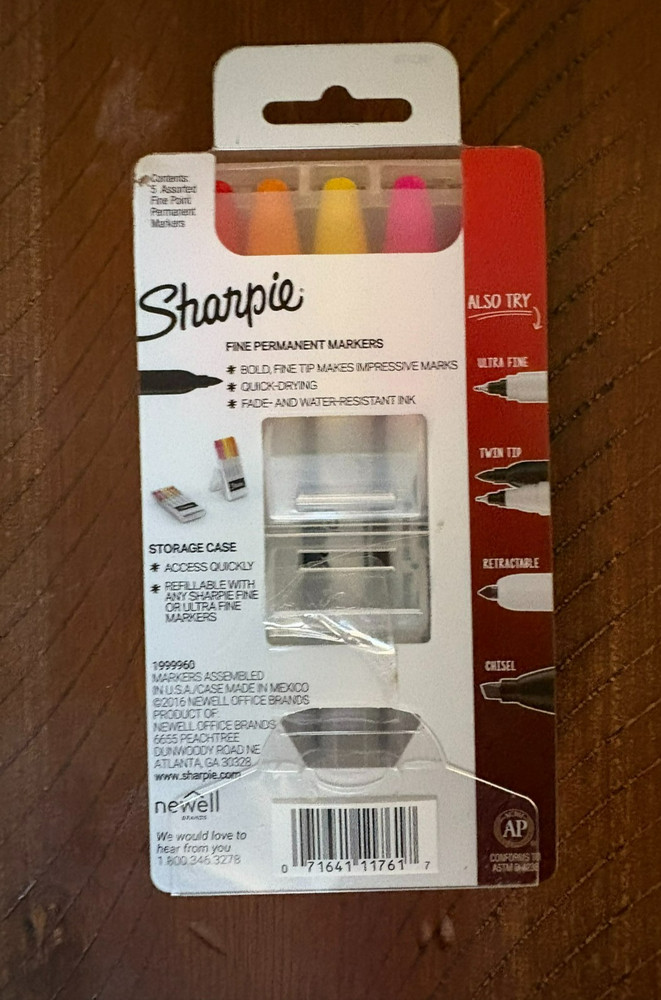 Sharpie Permanent Markers Boldly Mark with Storage Case, 5 Count