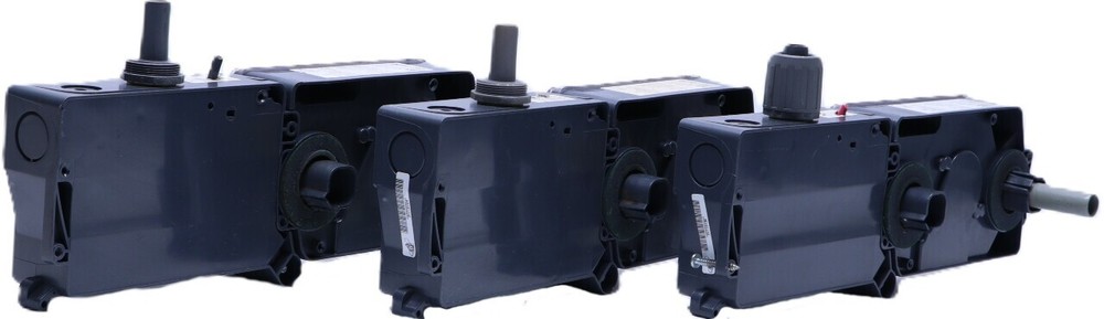 LOT OF THREE SYSTEM SENSOR D4120