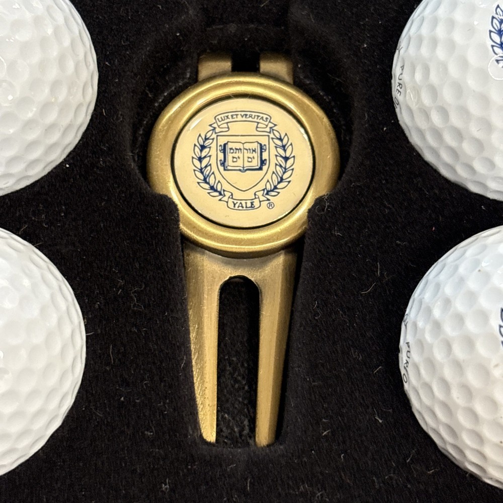 Yale Golf Ball Set With Divot Tool