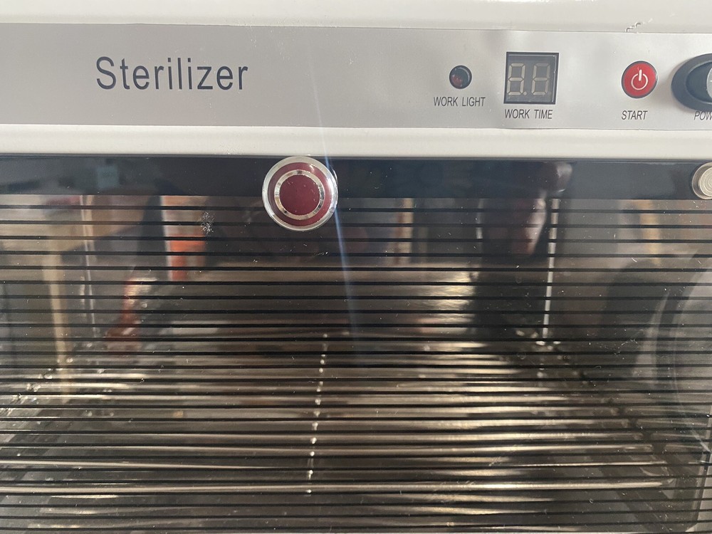 Electric Sterilizer / Germicidal Cabinet Tool Storage (KT-08DC) New
