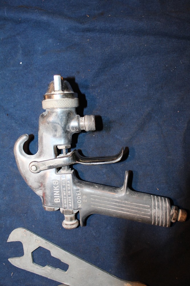Binks Spray Gun Model 29 Used in original box w/ paperwork