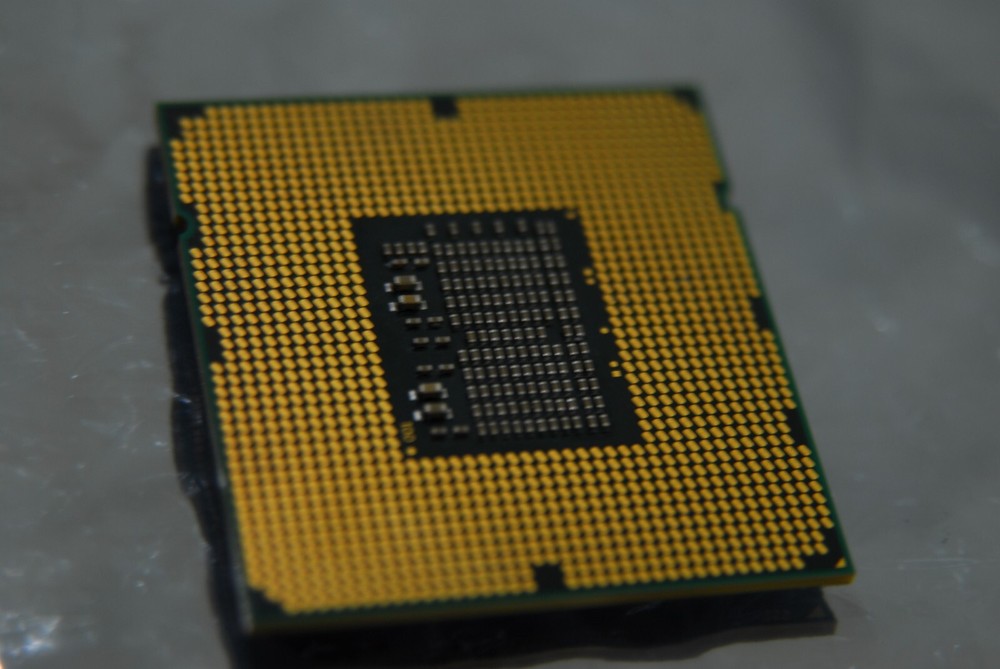 Intel Xeon LC3528 1.73GHz Dual-Core Processor
