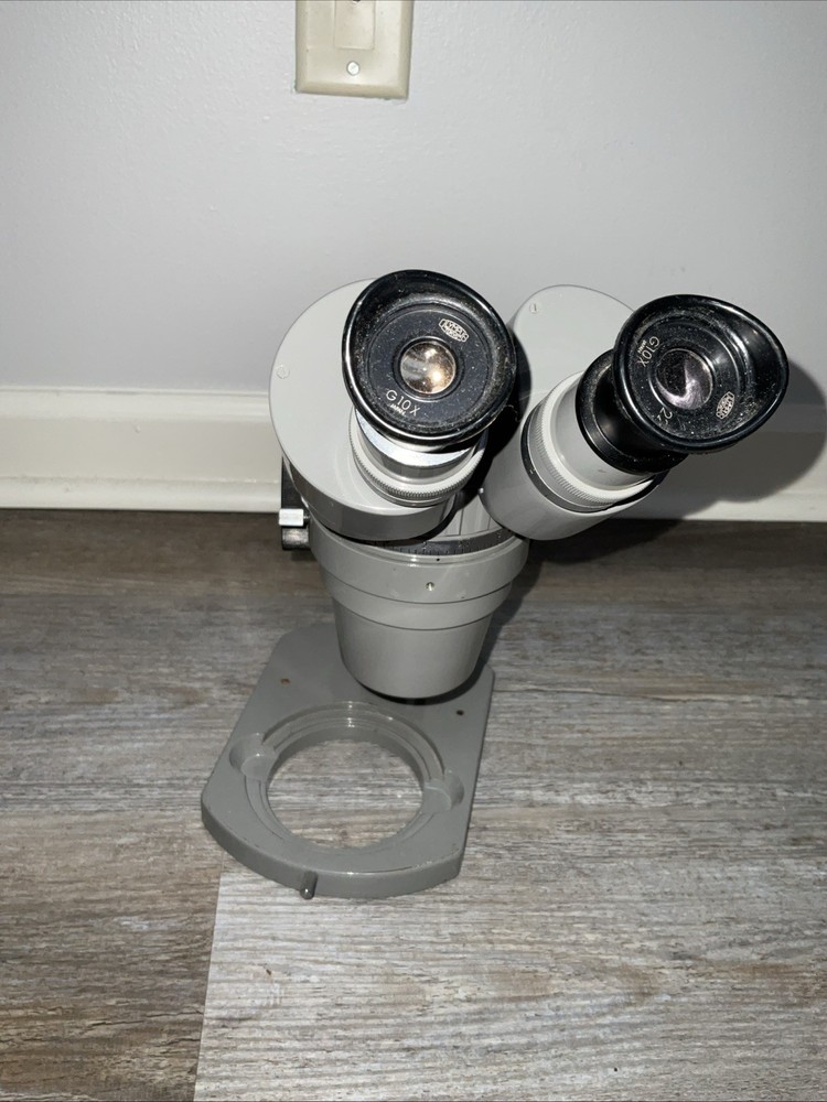 OLYMPUS SZ-III STEREO BINOCULAR SCIENTIFIC MICROSCOPE