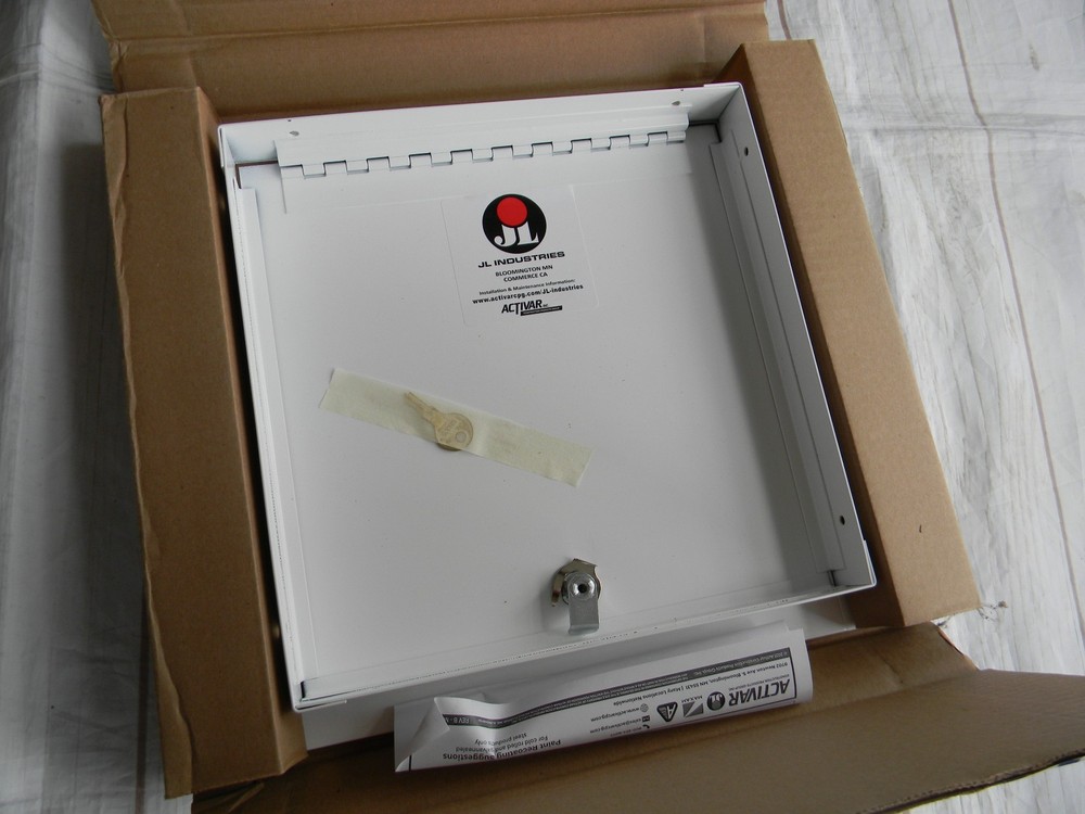 NEW McMaster-Carr P/N 8143A 101 RECESS MOUNT ACCESS PANEL WHITE