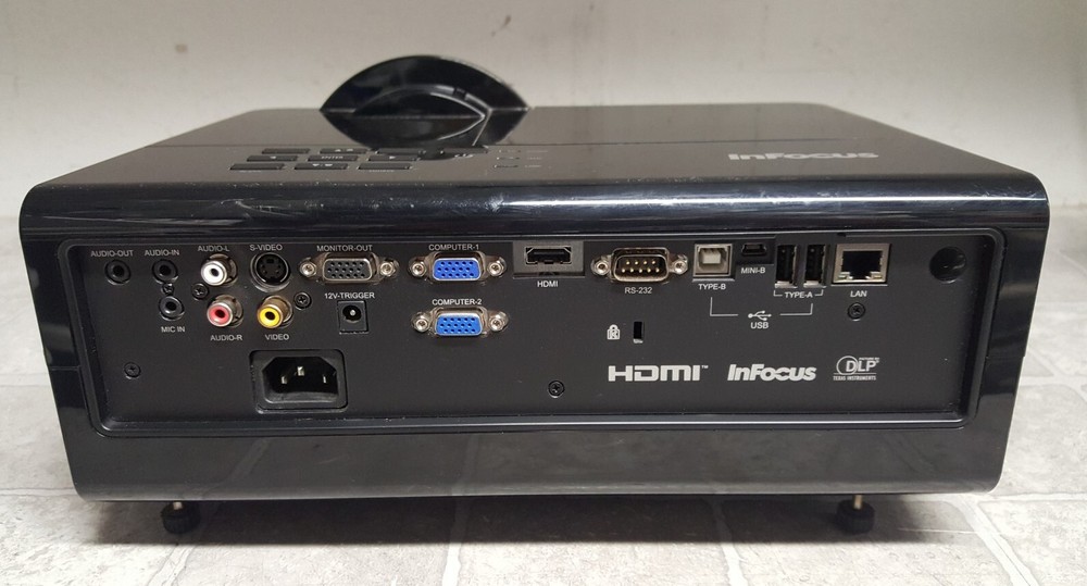 InFocus IN3926 Projector ONLY 517 Lamp Hours