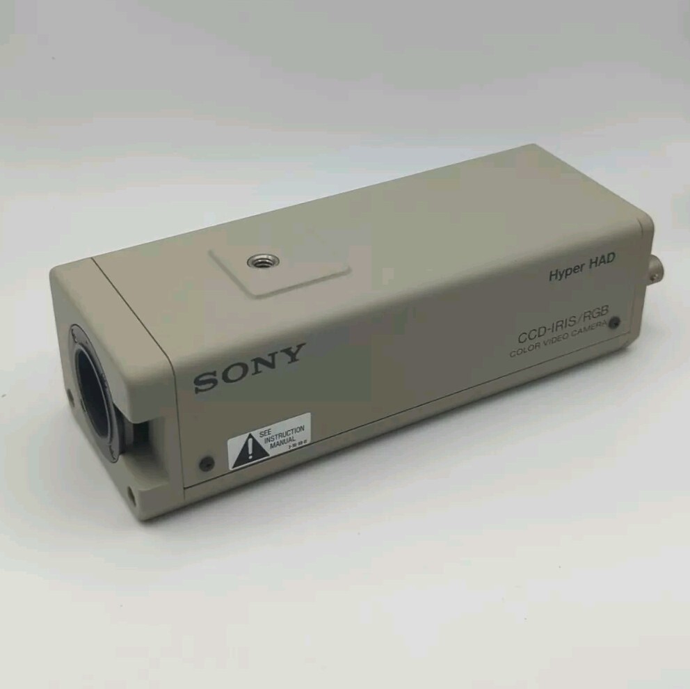 Sony DXC-151A Hyper HAD CCD-IRIS/RGB Color Video Camera