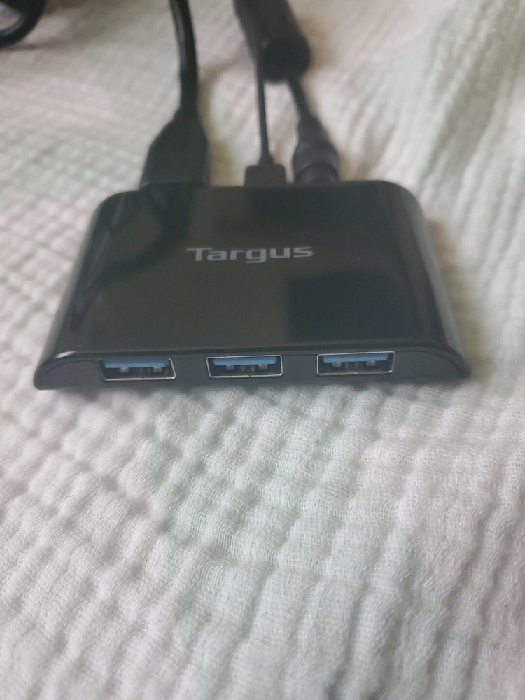 PP20:  Targus ACH123 USB Extender - No Power Supply