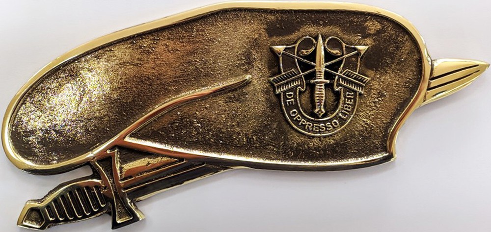 19th Special Forces (ABN) 1st Special Forces Challenge Coin