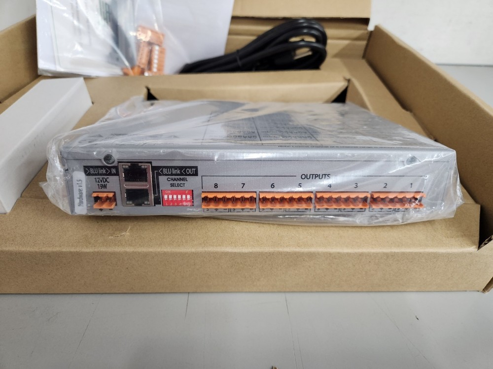 BSS Audio BLU-BOB1-M Break-Out Box Output Expander with Blulink