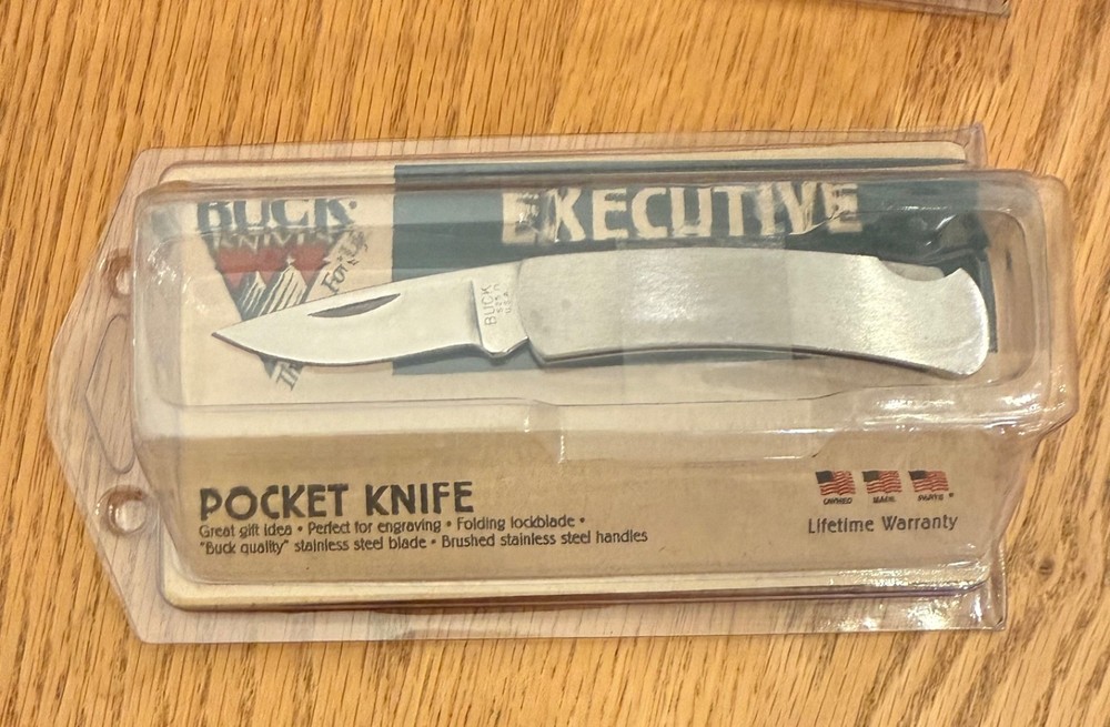 OLD PACKAGING BUCK 526 EXECUTIVE KNIFE NEVER USED IN BOX  N32