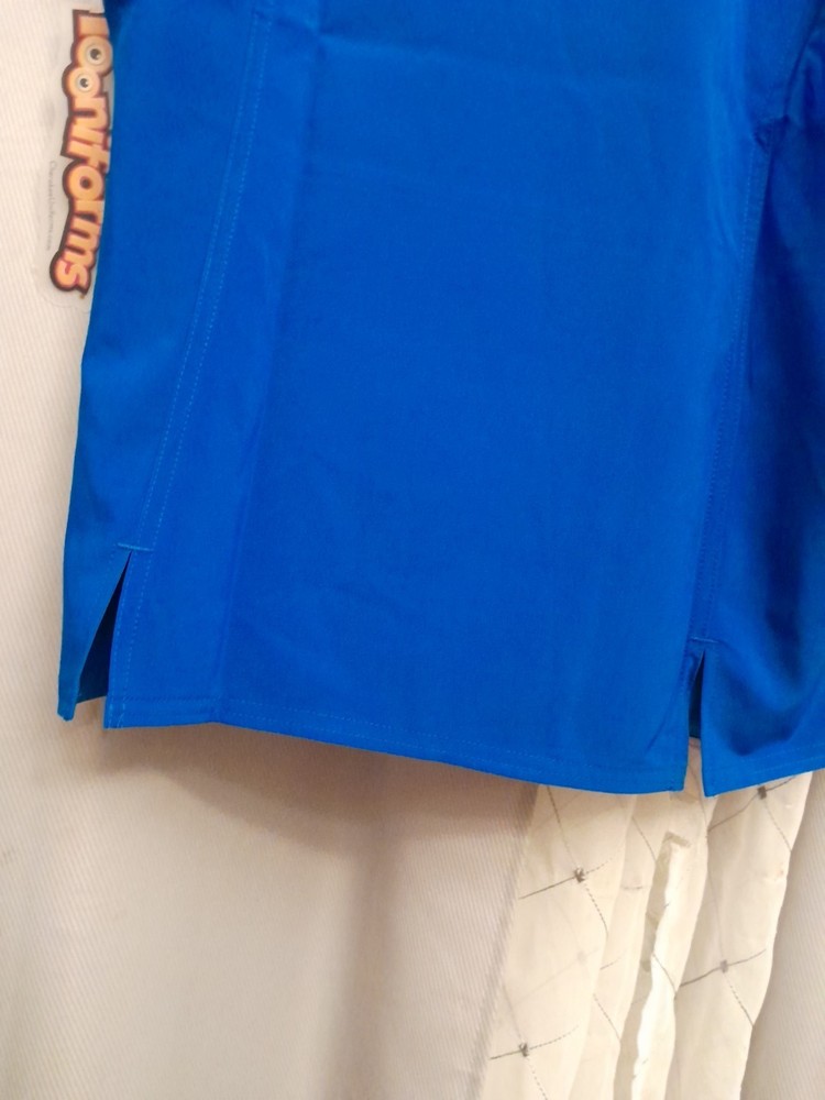 Cherokee Abominable Snowman Scrub Top Polyester Spandex Size Small NWT