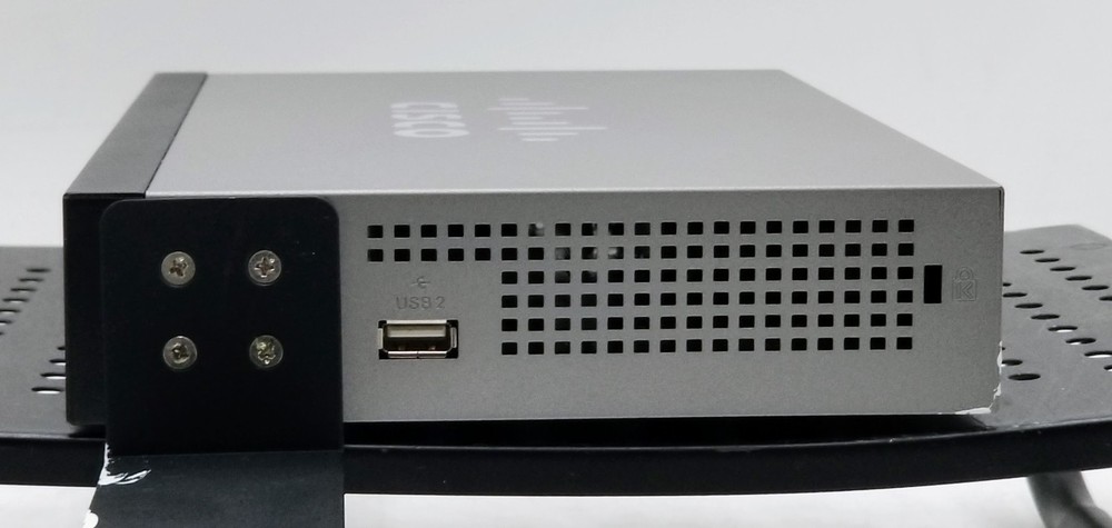 Cisco RV325 Rack Mount Router