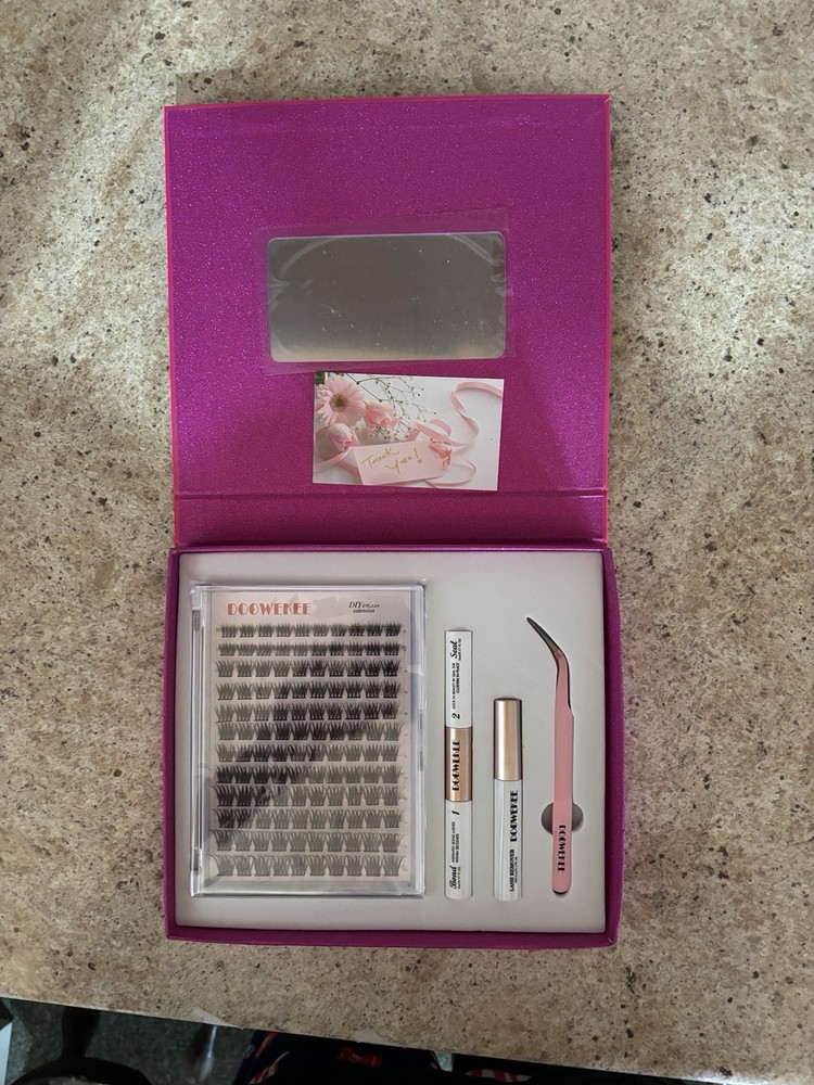 Doowekee Boutique Eyelash Set