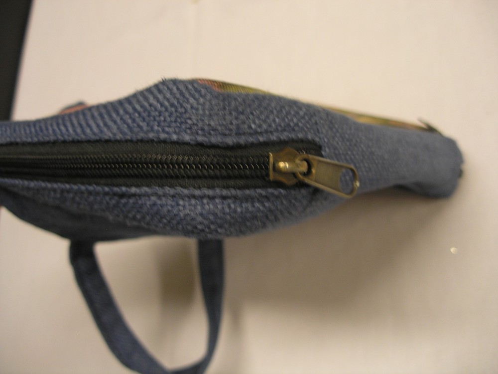 BIBLE BAG, BLUE WITH ZIPPER CLOSURE