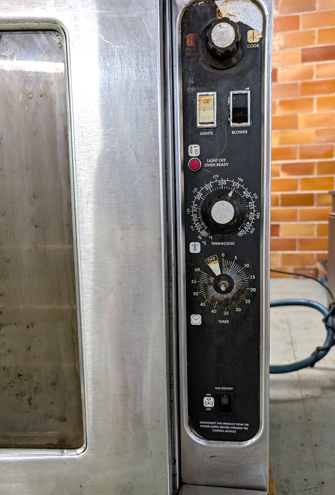 Blodgett DFG-100 Standard Depth Natural Gas Double Deck Convection Oven