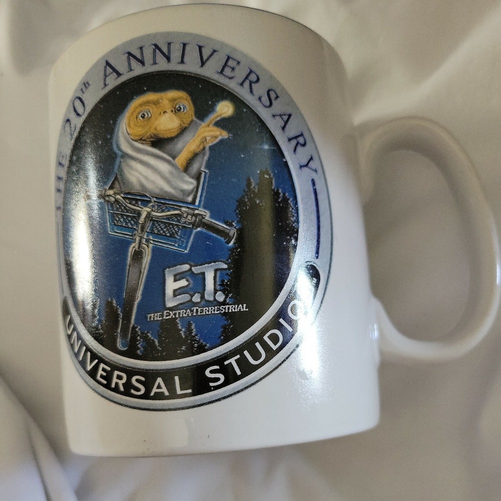 2002 Licensed Universal Studios 20th Anniversary E.T. 5in Ceramic Jumbo Mug