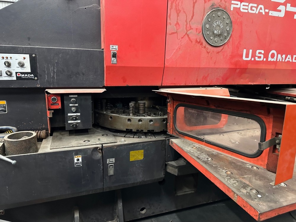 AMADA PEGA 345 QUEEN