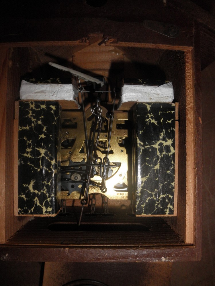 Cuckoo Clock German Cuckoo Co. Black Forest working 1 Day CK3200