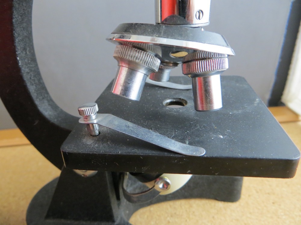 Vintage Microscope 100x 200x 300x In Original Box