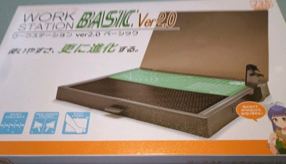 Portable Worktable with Movable Drawer, Pliers Rack, Display Version