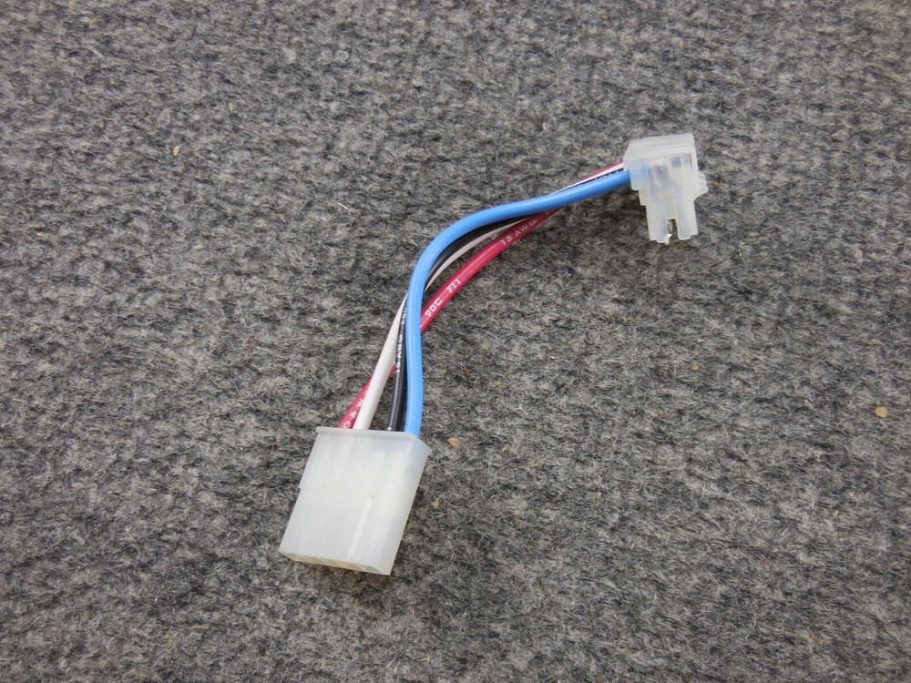 New Unused Munchkin 7250P-393 Molex Blower Adapter