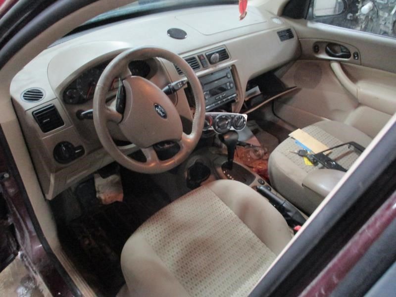 FOCUS 2007 Fuse Box Cabin 342692