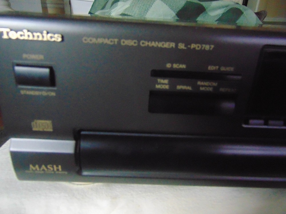 TECHNICS 5-DISC COMPACT DISC CHANGER PLAYER MODEL SL-PD787 TESTED VGC