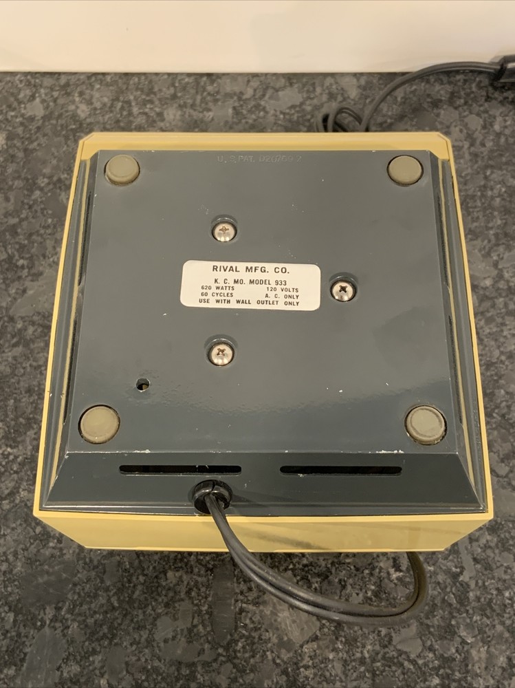 Vintage Rival Model 933 Solid State Control 7 Speed Blender W/ Touch Blend WORKS