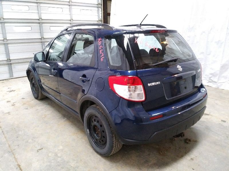 SX4 2010 Headrest 285344