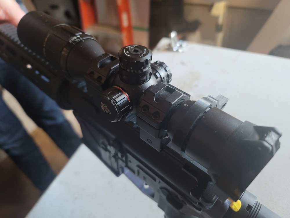 UTG 3-9x32 1" BugBuster Side Illuminated scope throw lever