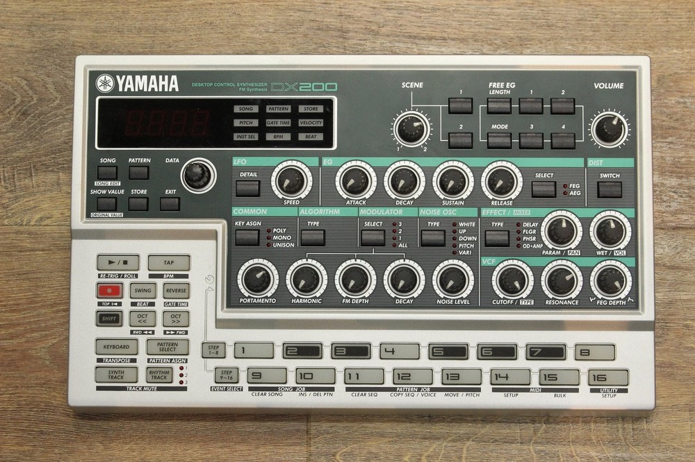 YAMAHA DX200 [HL01139]