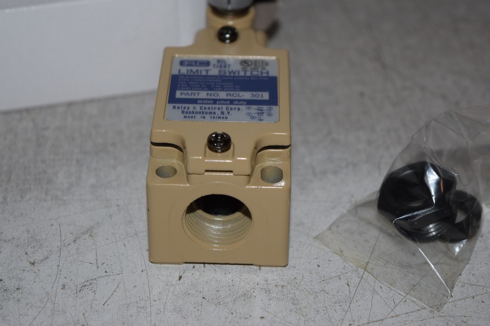 Relay & Control RCL-301 Oil Tight Limit Switch