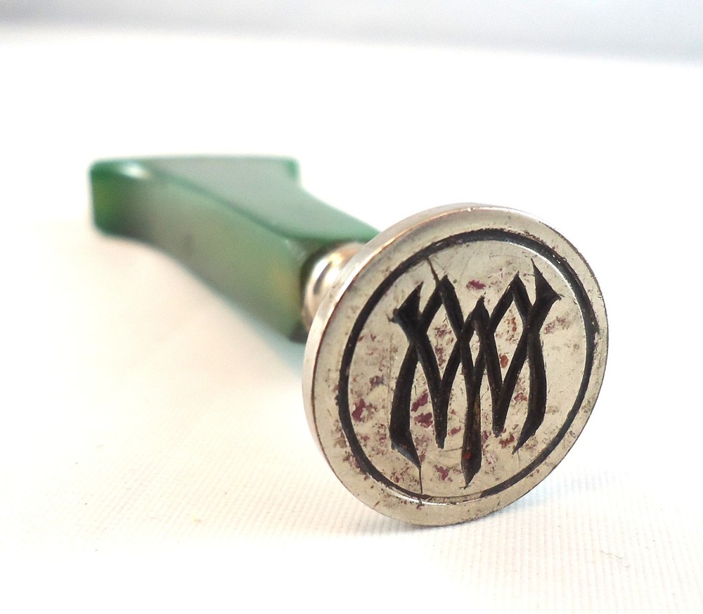 Pretty Carved Malachite Wax Seal